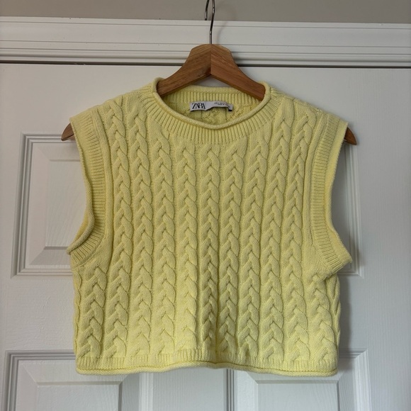 Zara Sweaters - Zara Women’s Cropped Butter Yellow Cable Knit Sleeveless Sweater Vest Tank Top S